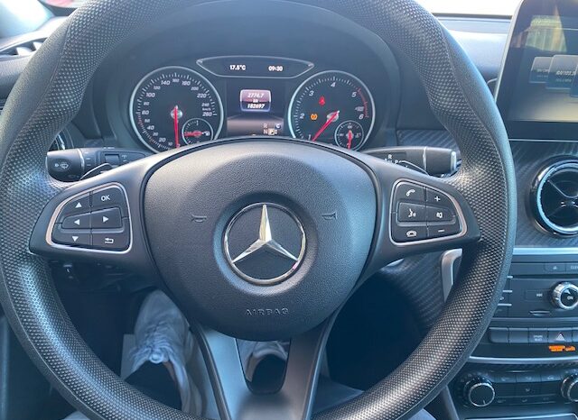 MERCEDES-BENZ GLA  180 D AUTOMATIC CROSS OVER pieno
