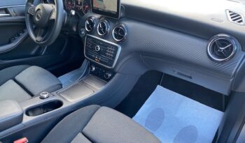 MERCEDES-BENZ GLA  180 D AUTOMATIC CROSS OVER pieno
