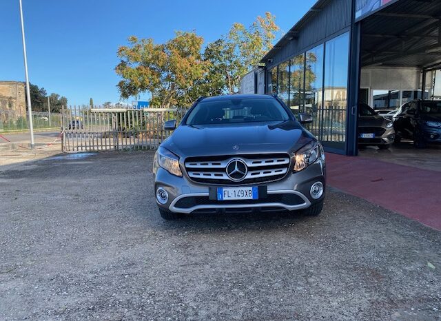 MERCEDES-BENZ GLA  180 D AUTOMATIC CROSS OVER pieno