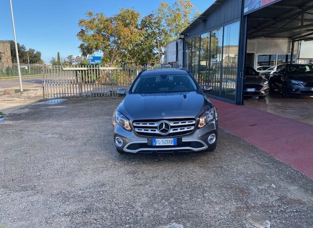 MERCEDES-BENZ GLA  180 D AUTOMATIC CROSS OVER pieno