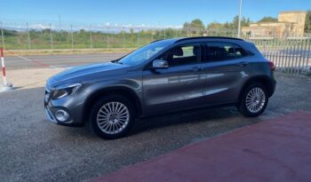 MERCEDES-BENZ GLA  180 D AUTOMATIC CROSS OVER pieno