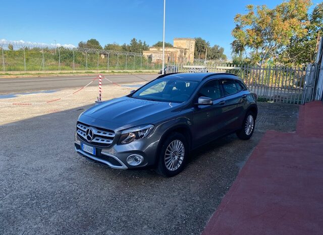 MERCEDES-BENZ GLA  180 D AUTOMATIC CROSS OVER pieno