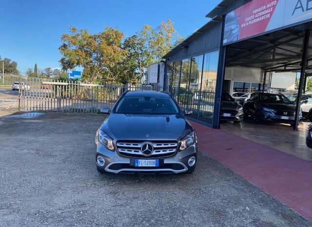MERCEDES-BENZ GLA  180 D AUTOMATIC CROSS OVER pieno