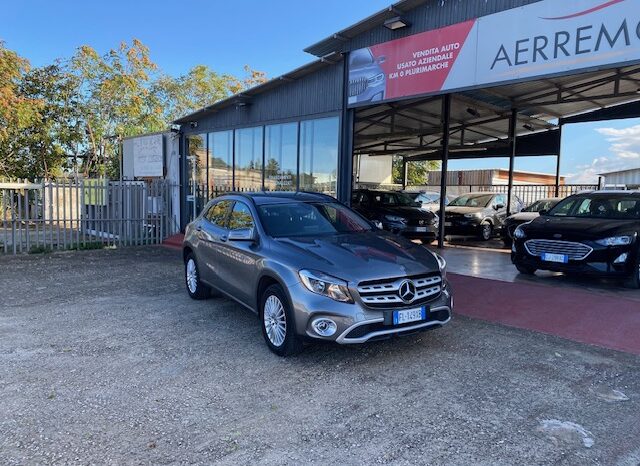 MERCEDES-BENZ GLA  180 D AUTOMATIC CROSS OVER pieno